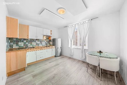 Prodej bytu 1+1 44 m² Masarykova, Plzeň - Doubravka