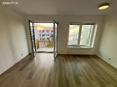 Pronájem bytu 1+kk 29 m² Spolková, Brno - Zábrdovice