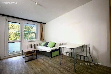 Pronájem bytu 1+kk 30 m² Černého, Brno - Bystrc