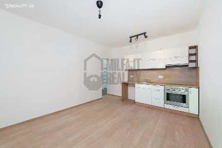 Pronájem bytu 2+kk 40 m² Kozinova, Liberec - Liberec I-Staré Město
