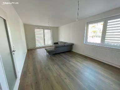 Pronájem bytu 3+kk 77 m² Armádní, Milovice - Mladá