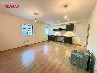 Pronájem bytu 3+kk 95 m² Hrozenkovská, Praha - Zličín