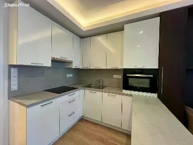 Praha, Praha 5, Stodůlky, Mukařovského, 2