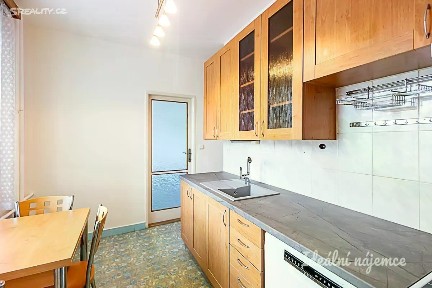 Pronájem bytu 3+1 71 m² Na Chodovci, Praha - Záběhlice