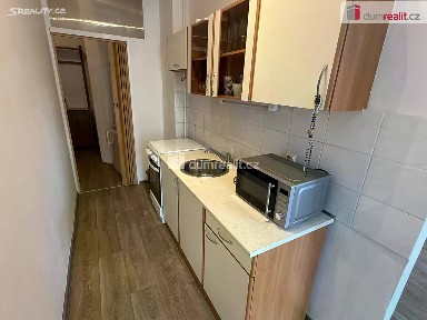 Pronájem bytu 1+1 36 m² Nuselská, Praha - Nusle
