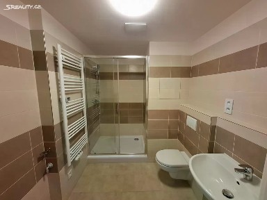 Pronájem bytu 2+kk 43 m² Fabiánové, Praha - Hlubočepy