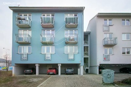 Prodej bytu 1+kk 35 m² Na Dražkách, Beroun - Beroun-Město