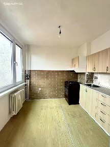 Pardubice, Zelené Předměstí, nábřeží Závodu míru