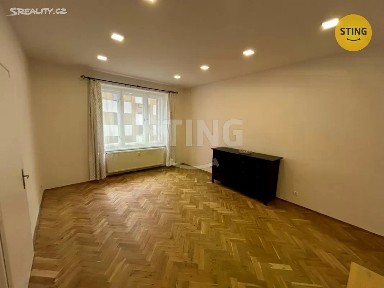 Pronájem bytu 2+1 90 m² Nerudova, Pardubice - Zelené Předměstí