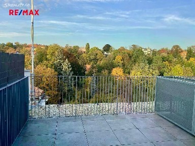 Pronájem bytu 3+kk 76 m² Antonína Slavíka, Brno - Černá Pole