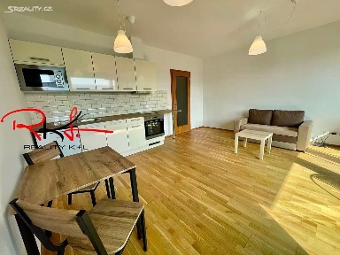 Pronájem bytu 1+kk 37 m² U Průhonu, Praha - Holešovice