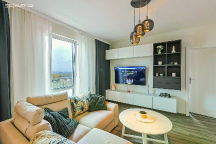 Prodej bytu 3+kk 66 m² Úvalská, Nehvizdy