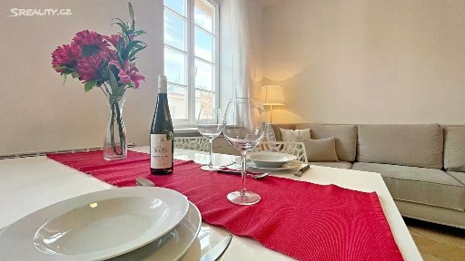 Pronájem bytu 2+1 65 m² Úvoz, Brno - Veveří