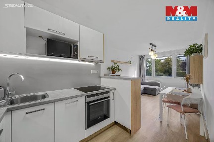 Prodej bytu 2+kk 40 m² Plamínkové, Praha - Nusle