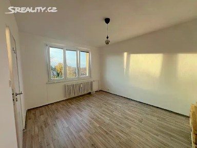 Pronájem bytu 1+1 38 m² Dukelská, Čelákovice