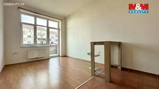 Pronájem bytu 2+kk 37 m² Slepá, Milovice - Mladá