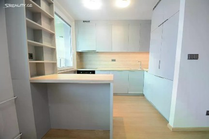 Praha, Praha 3, Žižkov, Jeseniova, 33