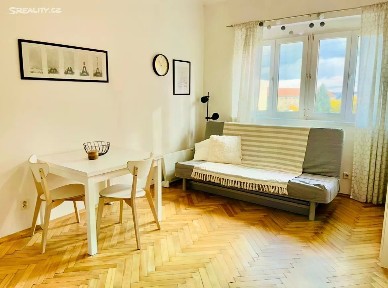 Pronájem bytu 1+kk 22 m² Počátecká, Praha - Michle
