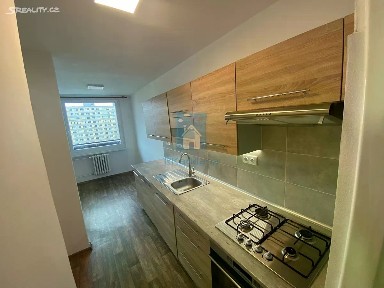 Pronájem bytu 3+kk 79 m² U bazénu, Praha - Písnice