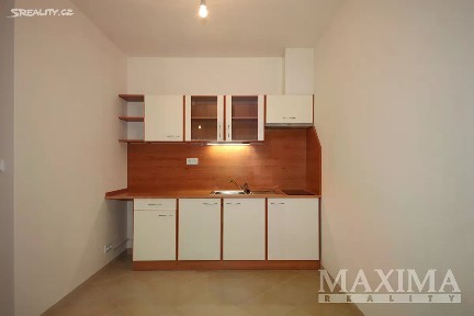 Pronájem bytu 2+kk 60 m² Hornoměcholupská, Praha - Horní Měcholupy