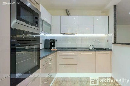 Prodej bytu 3+1 72 m² Bezručova, Mělník