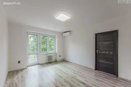 Pronájem bytu 3+1 64 m² Labská kotlina, Hradec Králové