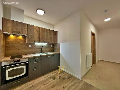 Olomouc, Povel, Janského, 8a