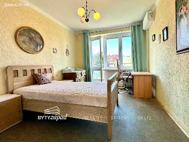 Prodej bytu 2+1 56 m² Na Průtahu, Plzeň - Koterov