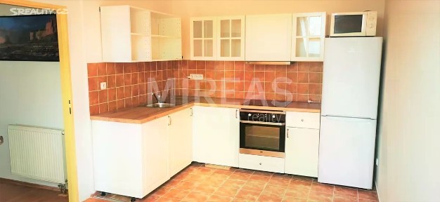 Pronájem bytu 2+kk 40 m² Rakouská, Milovice - Mladá