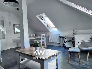 Pronájem bytu 3+1 74 m² Plzeňská, Králův Dvůr