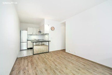Pronájem bytu 2+kk 43 m² Vavřenova, Praha - Braník