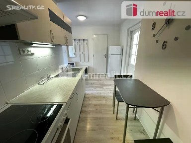 Pronájem bytu 1+1 40 m² Plánická, Praha - Radotín