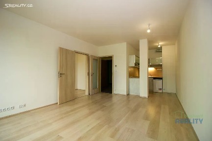 Prodej bytu 2+kk 48 m² Tovární, Čelákovice