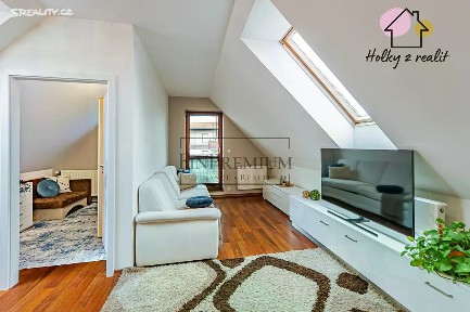 Prodej bytu 3+kk 108 m² Lomená, Jesenice