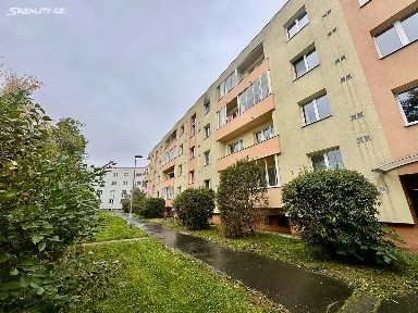 Pronájem bytu 3+1 70 m² Na Drážce, Pardubice