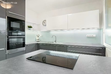 Prodej bytu 3+kk 67 m² U kněžské louky, Praha - Žižkov