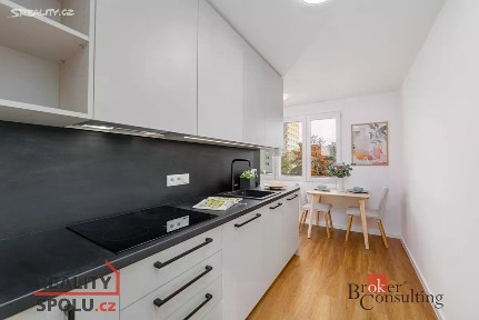 Prodej bytu 2+1 53 m² Družby, Plzeň - Doubravka