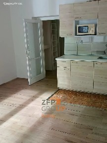 Prodej bytu 1+kk 31 m² Jeremenkova, Praha - Braník