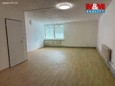 Pronájem bytu 2+1 80 m² Na Poříčí, Králův Dvůr - Karlova Huť