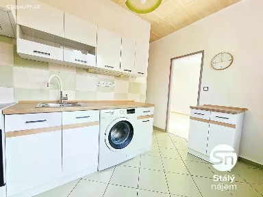 Pronájem bytu 2+1 56 m² Studentská, Mělník