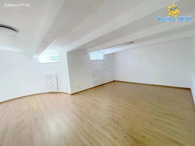 Pronájem bytu 1+kk 37 m² Na výspě, Praha - Praha 4