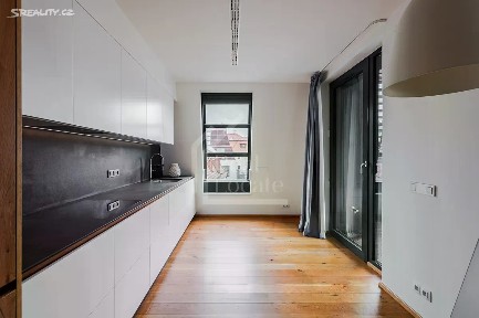 Pronájem bytu 3+kk 139 m² Pod Havránkou, Praha - Troja