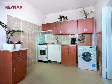 Prodej bytu 3+1 75 m² Na Růžovém poli, Kladno - Kročehlavy