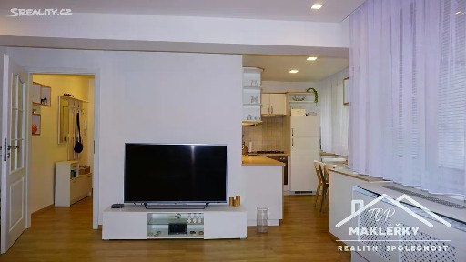 Prodej bytu 3+1 59 m² Masarykova, Kolín - Kolín II