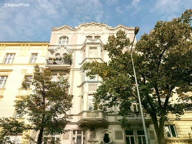 Prodej obchodního prostoru 87 m² 28. pluku, Praha - Vršovice