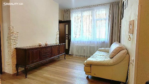 Praha, Praha 10, Strašnice, Dětská