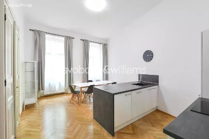 Prodej bytu 3+1 123 m² Na Struze, Praha - Nové Město