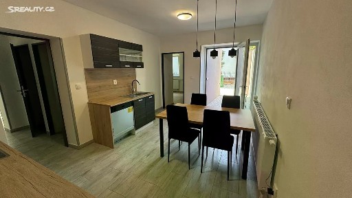 Pronájem bytu 3+1 77 m² Zachova, Kutná Hora - Hlouška