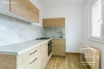 Pronájem bytu 2+1 53 m² Počernická, Praha - Malešice