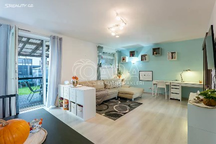 Prodej bytu 4+kk 93 m² Bezová, Mukařov - Srbín